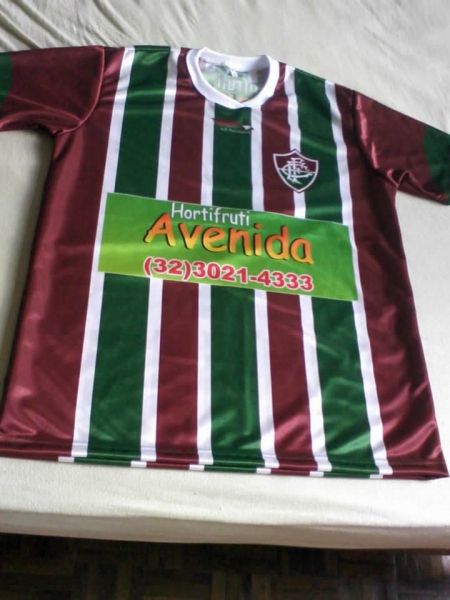camisa de futebol na cor de sua preferencia